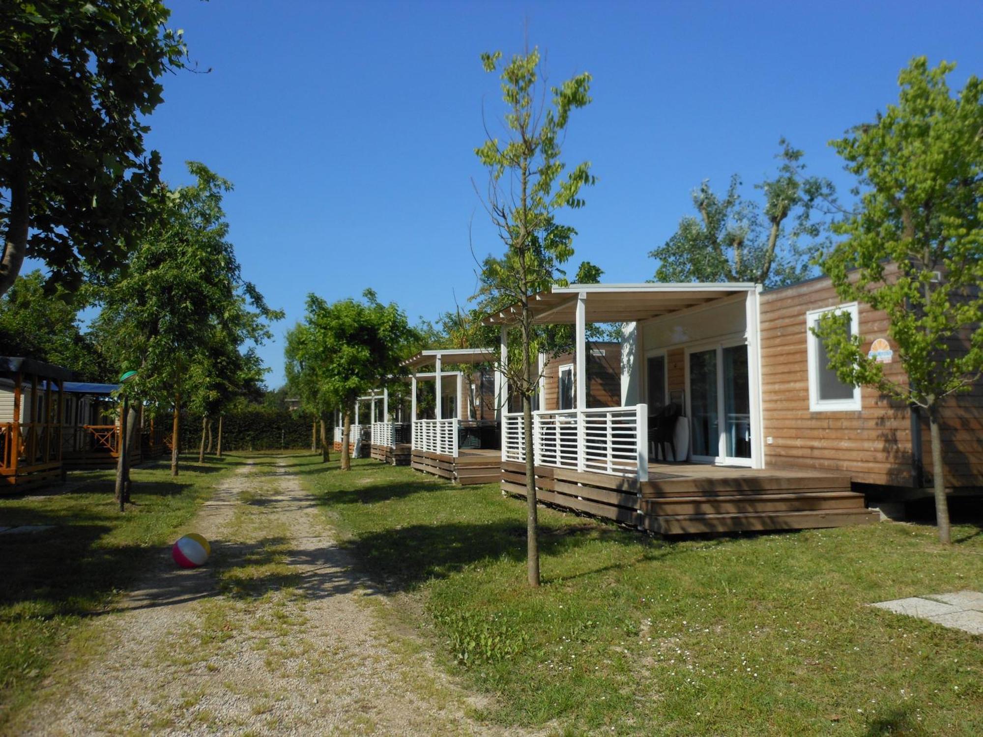 Albatross Mobile Homes On Camping San Francesco Duna Verde Exteriér fotografie